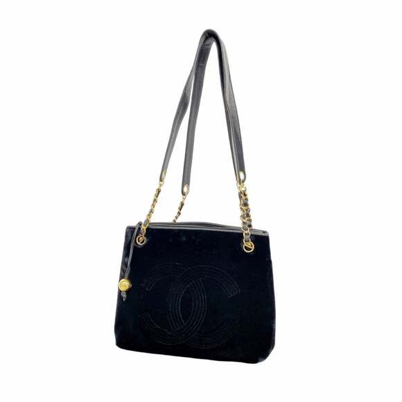 CHANEL Handbags - CHANEL Black Shoulder Bag